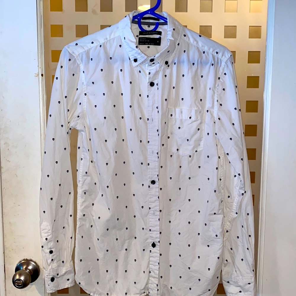 Black skull, long sleeve button down with pocket